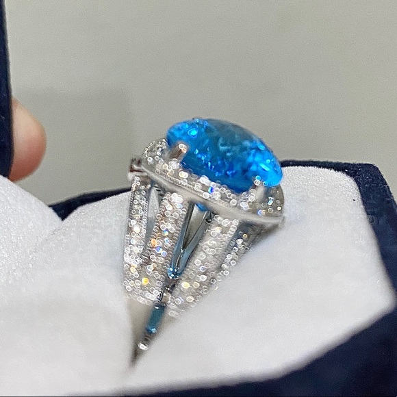 Blue Topaz and diamond right hand ring - Picture 2 of 5